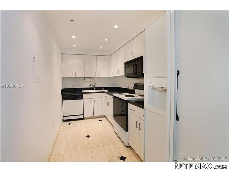 2 bedroom Flat For Sale: 800 Claughton.. - 2