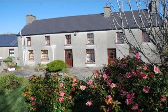4 bedroom Farm House For Sale:.. - 2