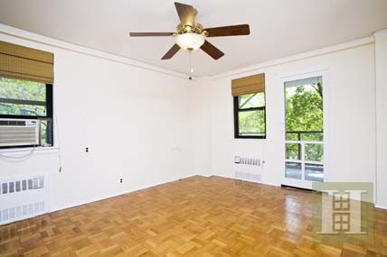 1 bedroom Apartment For Sale: 735..