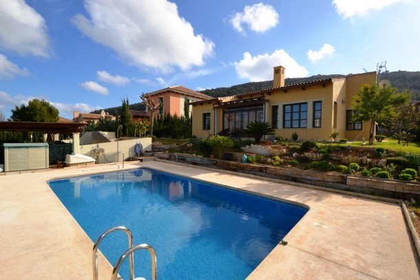 3 Bedroom Villa Javea 2*