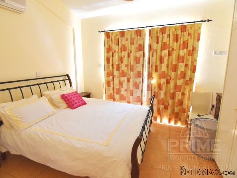 6 Bedrooms - Townhouse - Paphos - For..