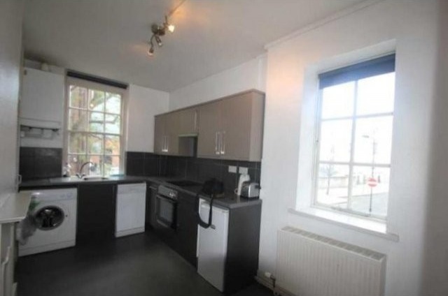 1 Bed Flat/Apartment To Let in London - 2