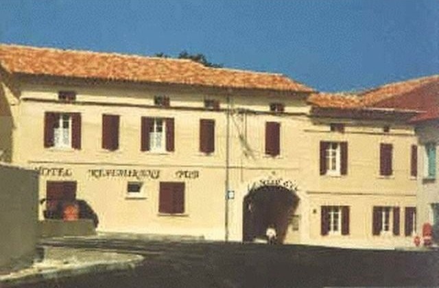 Hotel, Restaurant And Bar (3 Stars).