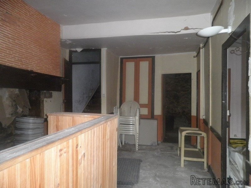 Solid Stone House To Renovate - 2