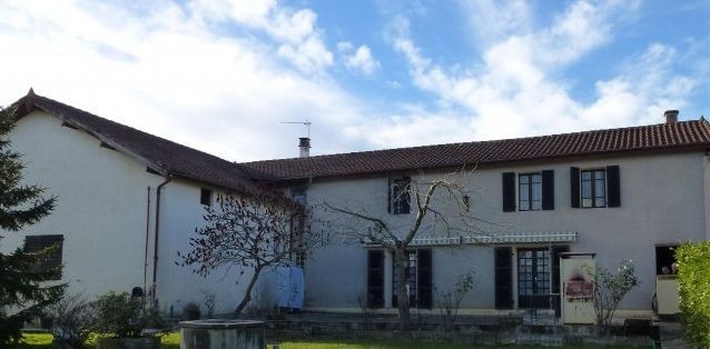 Large House in a Quiet Hamlet - 2