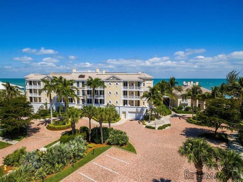 3 bedroom Flat For Sale: 200 E Sea..