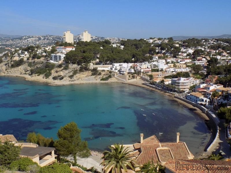 4 Bedrooms - Villa - Alicante - For Sale