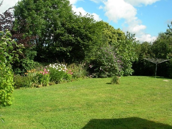 Nice Detached House, Lovely Plot - 2