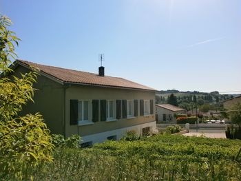 Beautiful Bungalow On Two Levels With.. - 2