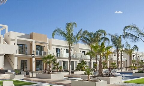 2 BED DUPLEX CLOSE TO BEACH