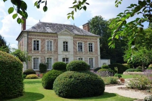 4 bedroom House For Sale: 80100 SOMME