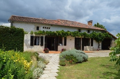 Beautiful stone property with pool