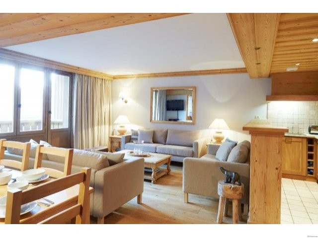 Superb Ski in and Ski out 4 Bedroom.. - 2