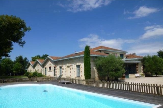 5 bedroom House For Sale: 33000 BORDEAUX - 2