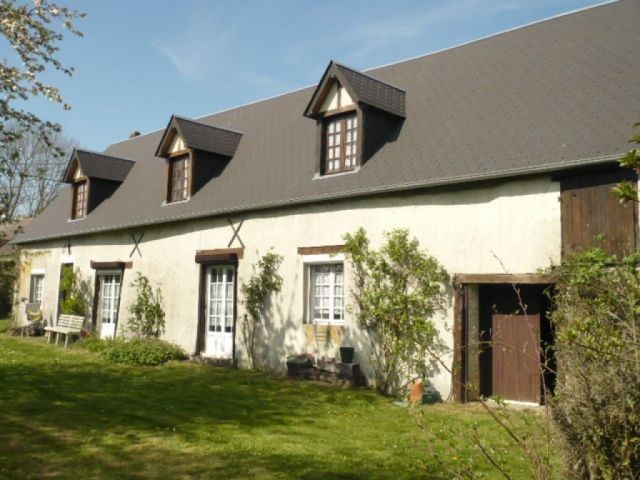 Farmhouse to Finish Renovating - 2