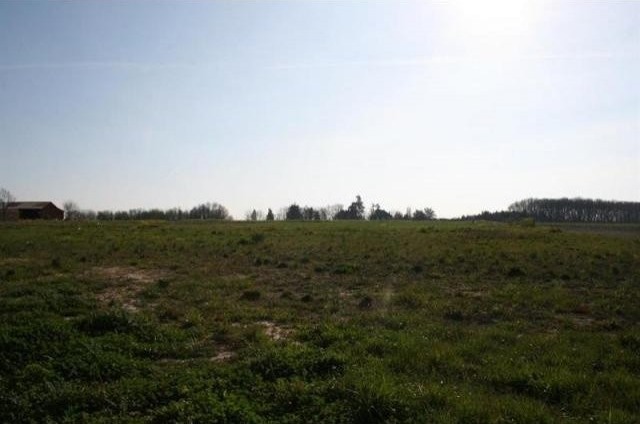 Off-Plan For Sale: 86800 SEVRES..