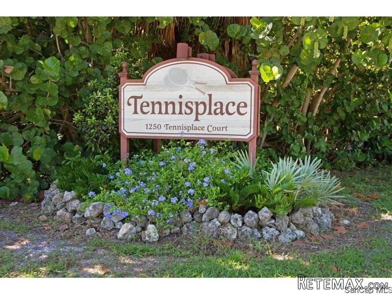 2 bedroom Condominium For Sale:..