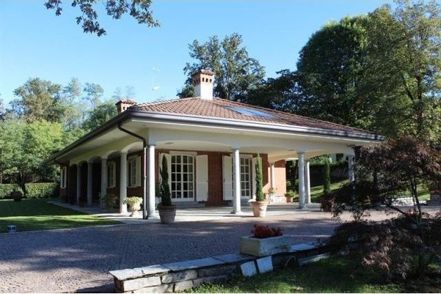 7 bedroom Villa For Sale: Como