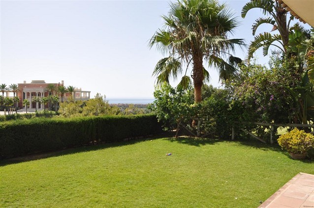 VILLA FOR SALE IN SANTA CLARA - 2