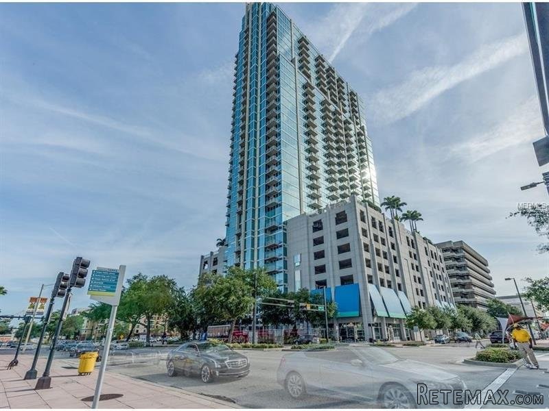 1 bedroom Property For Sale: 777 NORTH..