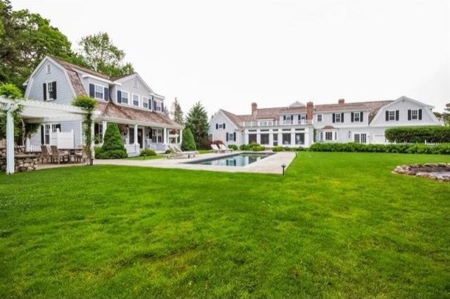 5 bedroom Property For Sale: Carriage.. - 2