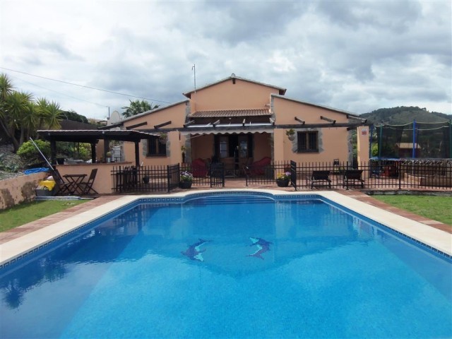 Villa - A spectacular 3 bedroom, 2..