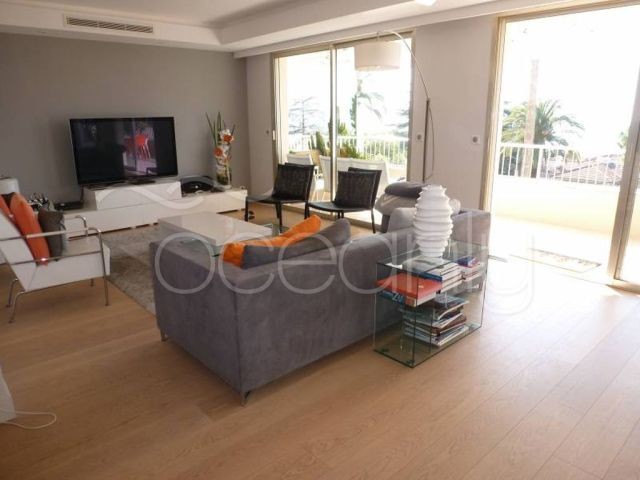 Splendid contemporary 2 bedrooms..