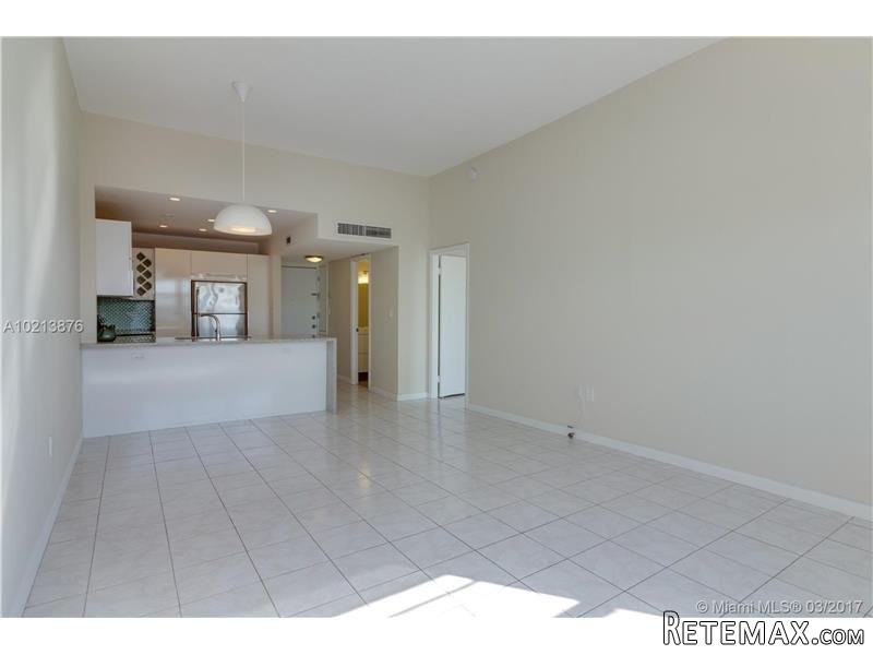 1 bedroom Flat For Sale: 1020 Meridian.. - 2