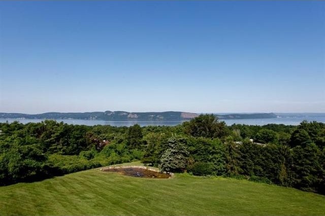 4 bedroom Residence For Sale:..