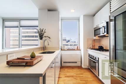 1 bedroom Apartment For Sale: 635 WEST.. - 2