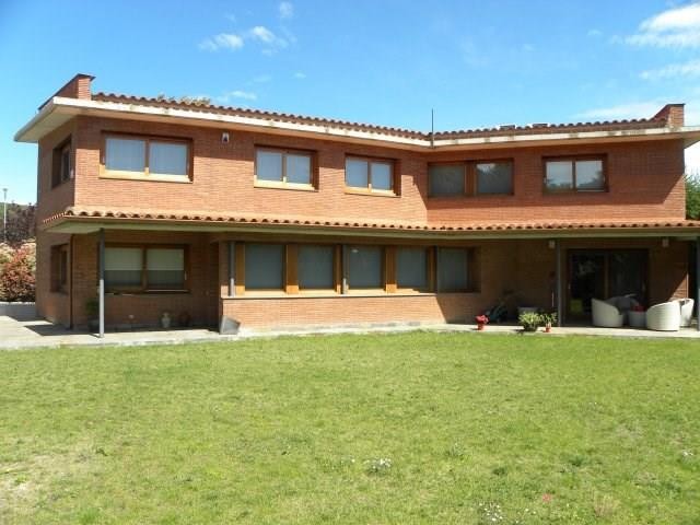 4 bedroom Detached House For Sale:..