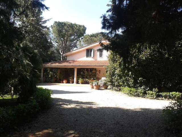 OLGIATA, VILLA ON MORE LEVELS