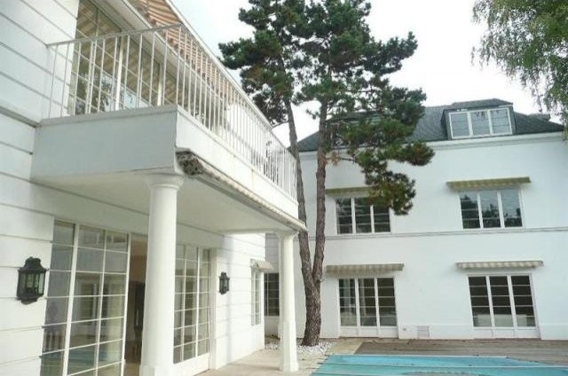 7 bedroom House For Sale: 78430.. - 2