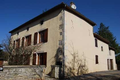 Stunning detached property - close to..