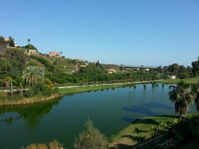 3 Bedroom Apartment For Sale In La.. - 2
