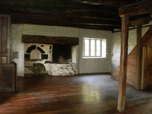 Near, Chamberet, Correze, Limousin - 2