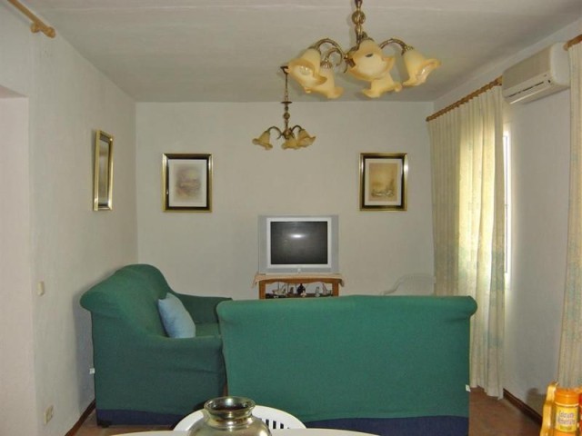 Town House - This townhouse has 2/3.. - 2