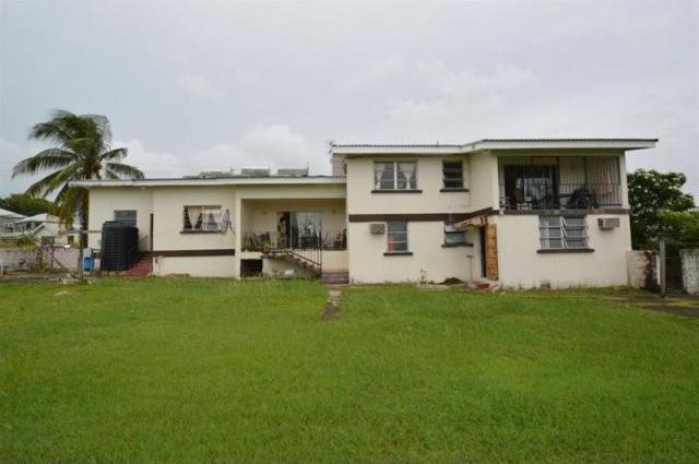6 bedroom Property For Sale: Gibbons..