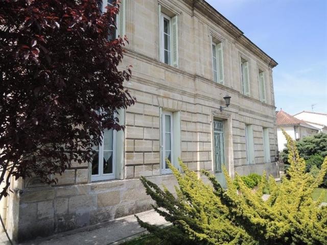 3 bedroom Town House For Sale: 33000..