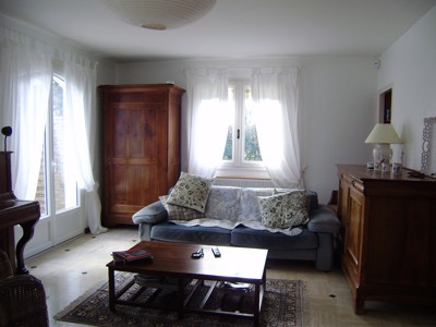 Detached Bungalow With Large Garden - 2