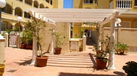 Resale · Apartment · Spain · Costa Bl..