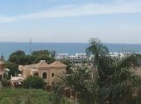 Villa for sale in Estepona, Malaga