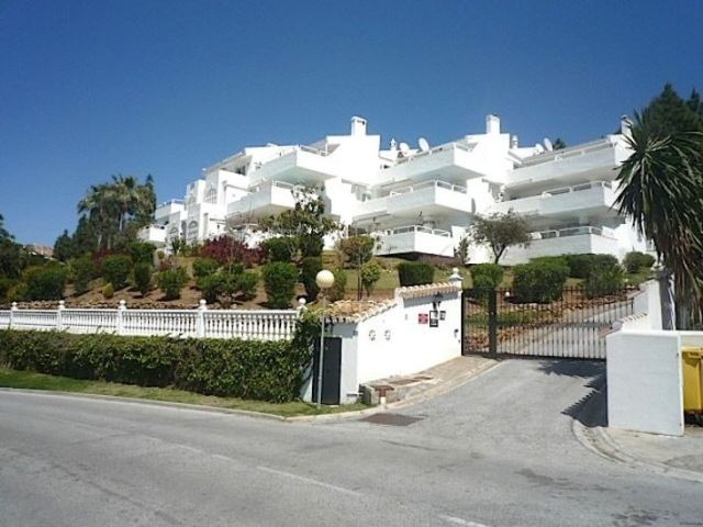 UH077 - Calahonda (Siesta Golf) -..