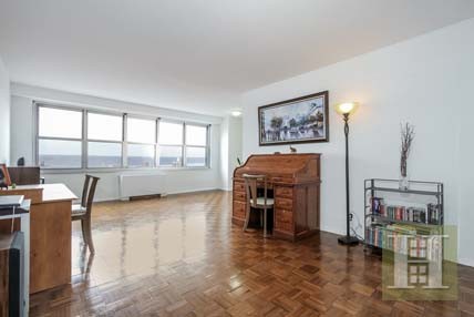 1 bedroom Apartment For Sale: 555..