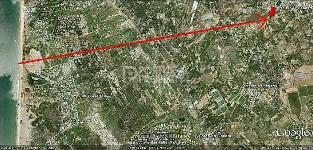 Plot of land to build a condominium of..