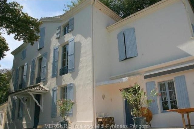 4 bedroom Character For Sale: 47000 LOT..