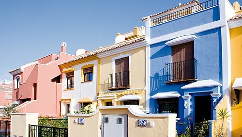 2 BEDROOM SPANISH STYLE APARTMENT