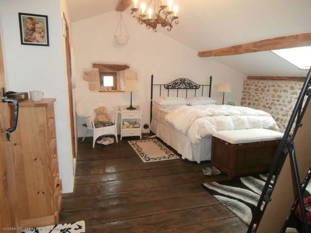 3 Bedroom Character Property On 5.. - 2