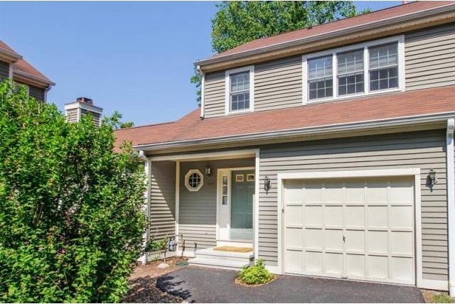 2 bedroom Residence For Sale: Mount..