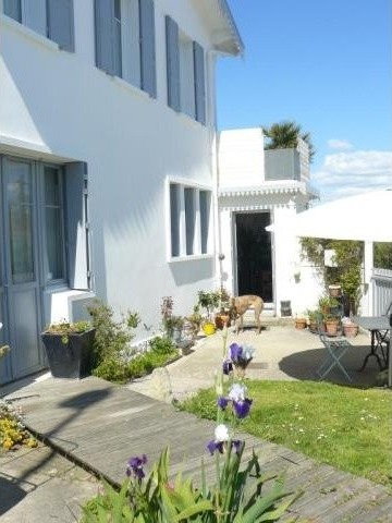 3 bedroom House For Sale: 17370 SAINT.. - 2